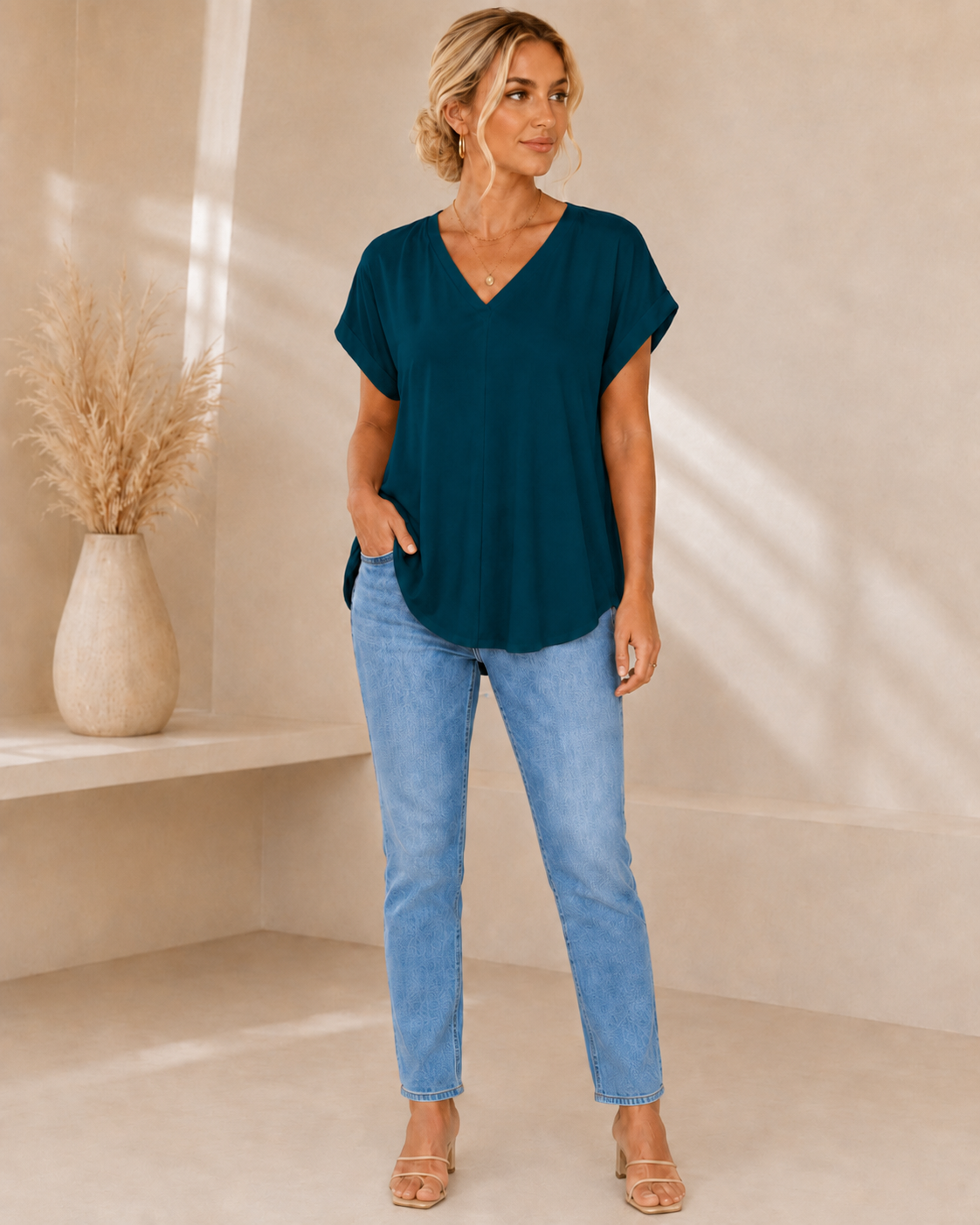Sofía - Blusa Favorecedora con espalda única