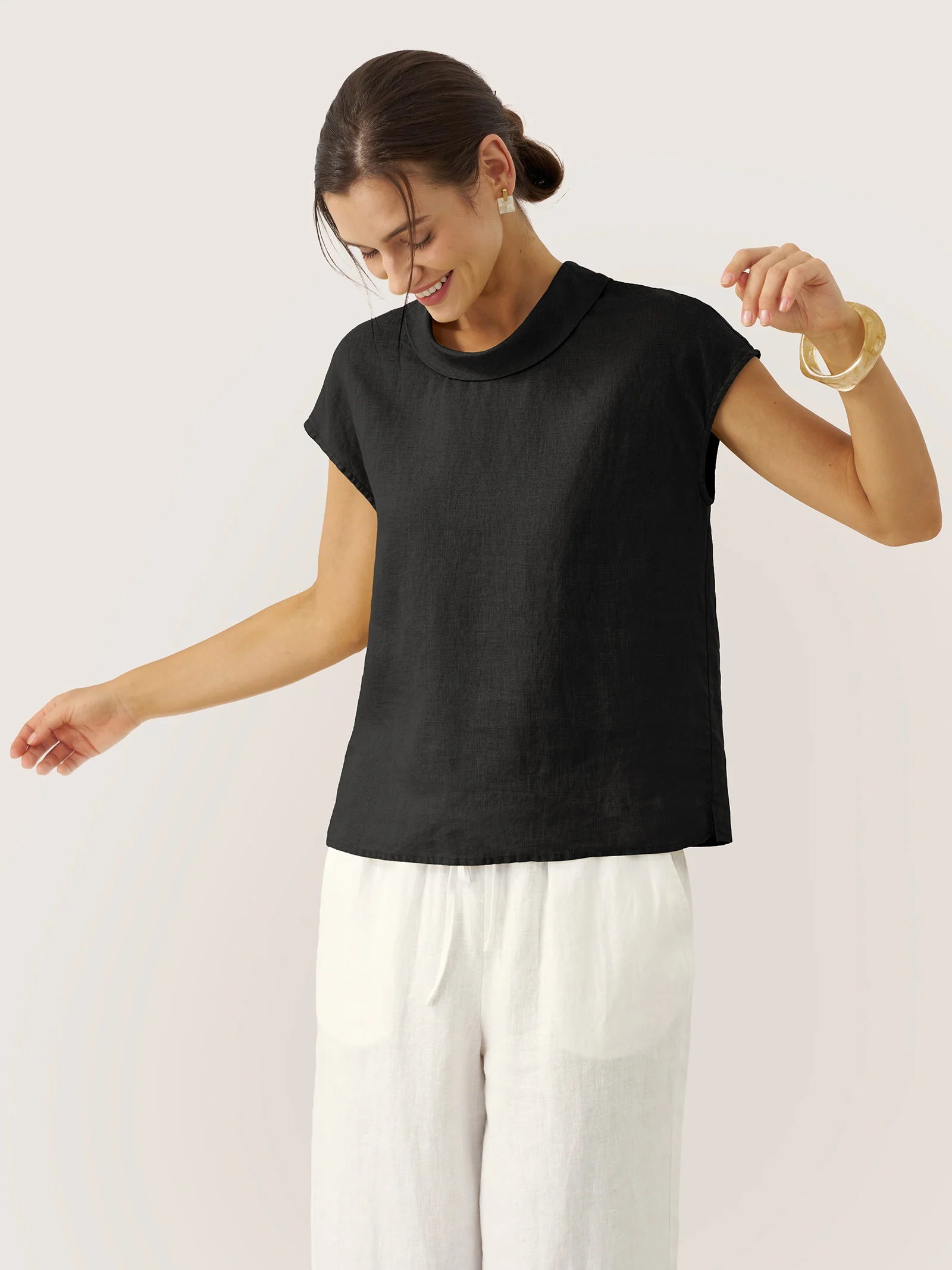 Yvonne - Blusa de manga corta Favorecedora 100% lino