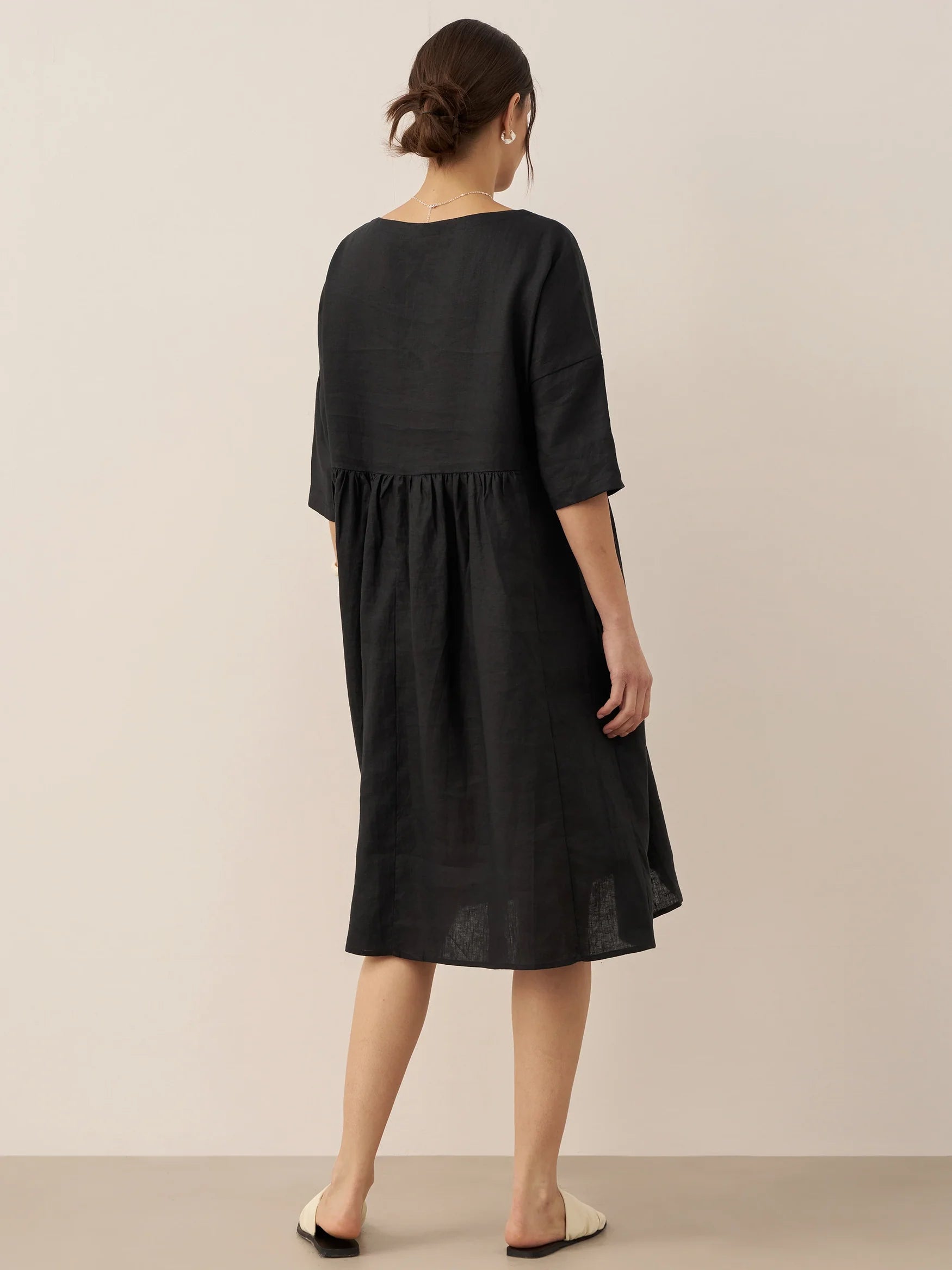 Valencia - Vestido midi de lino 100% con corte en A