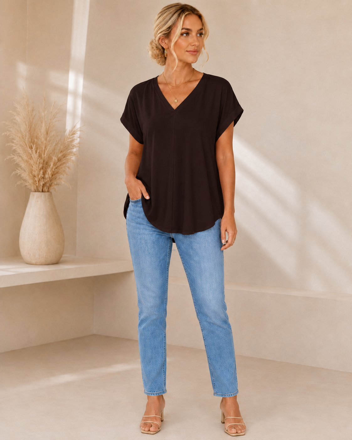 Sofía - Blusa Favorecedora con espalda única