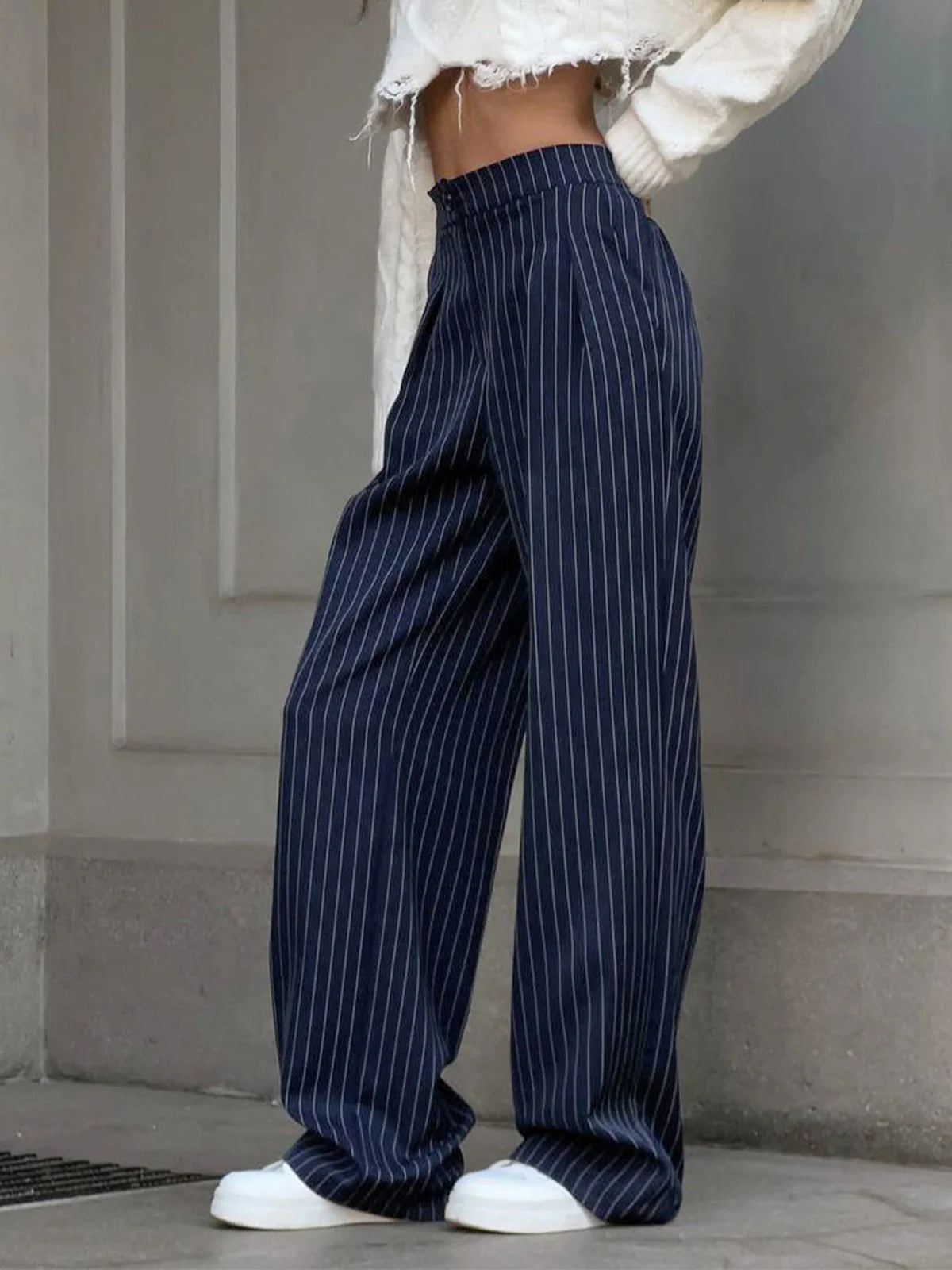 Noemí - Pantalones favorecedores versátiles con rayas