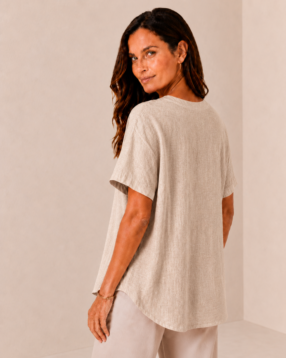 Alejandra - Blusa Favorecedora Versátil