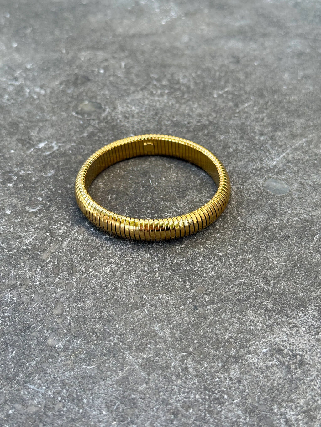 Bold - Brazalete dorado