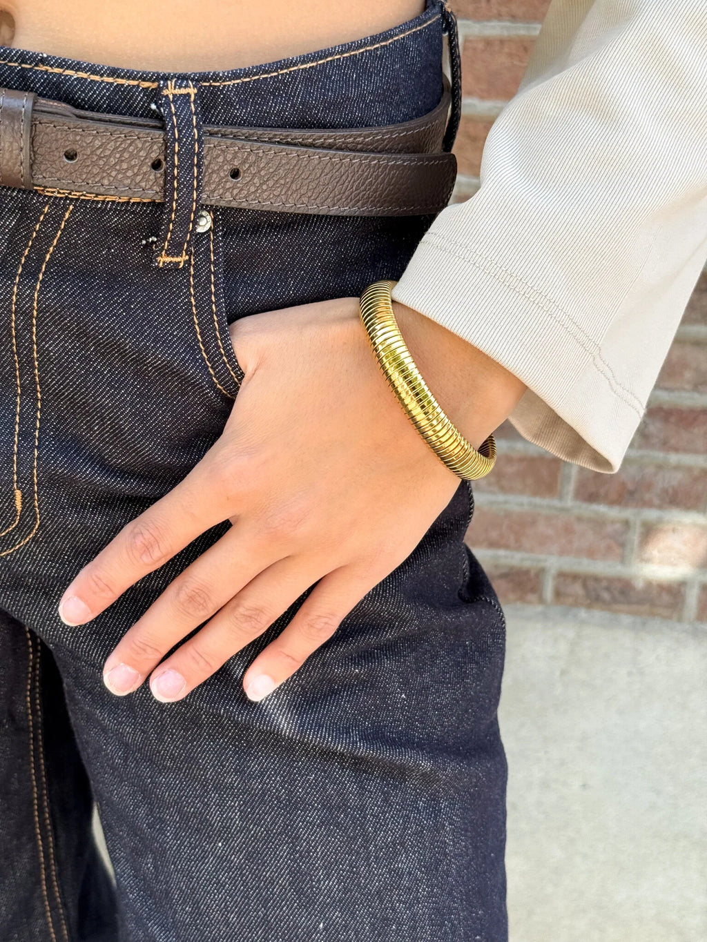 Bold - Brazalete dorado
