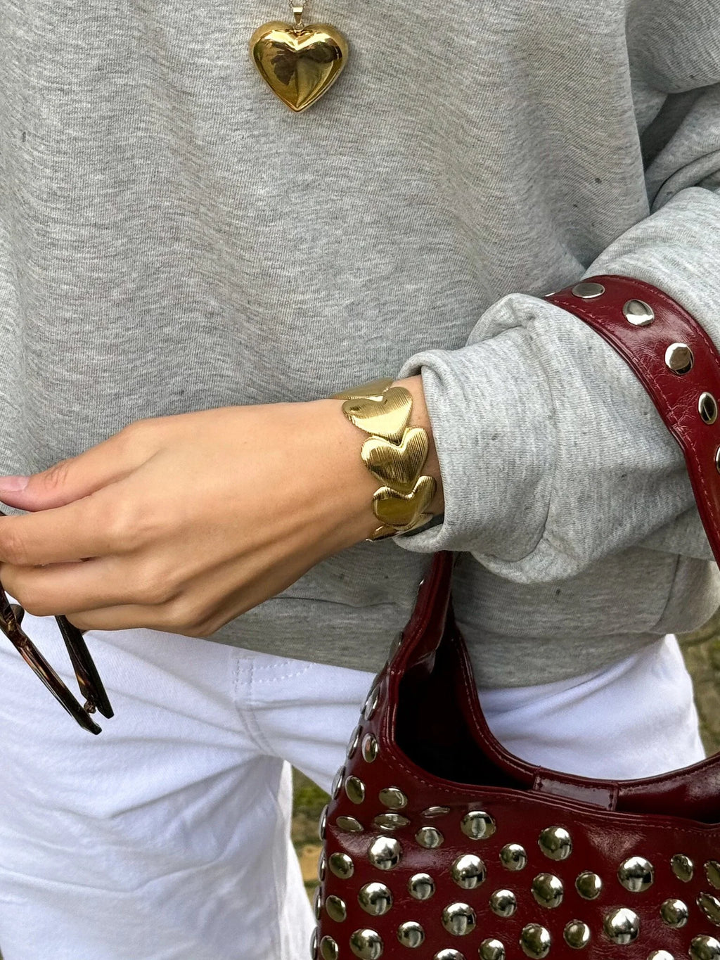Embrace - Pulsera dorada